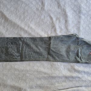 Black Vintage Men's Guess Jeans with  white leather. Size 30. Style 146. Cut 297